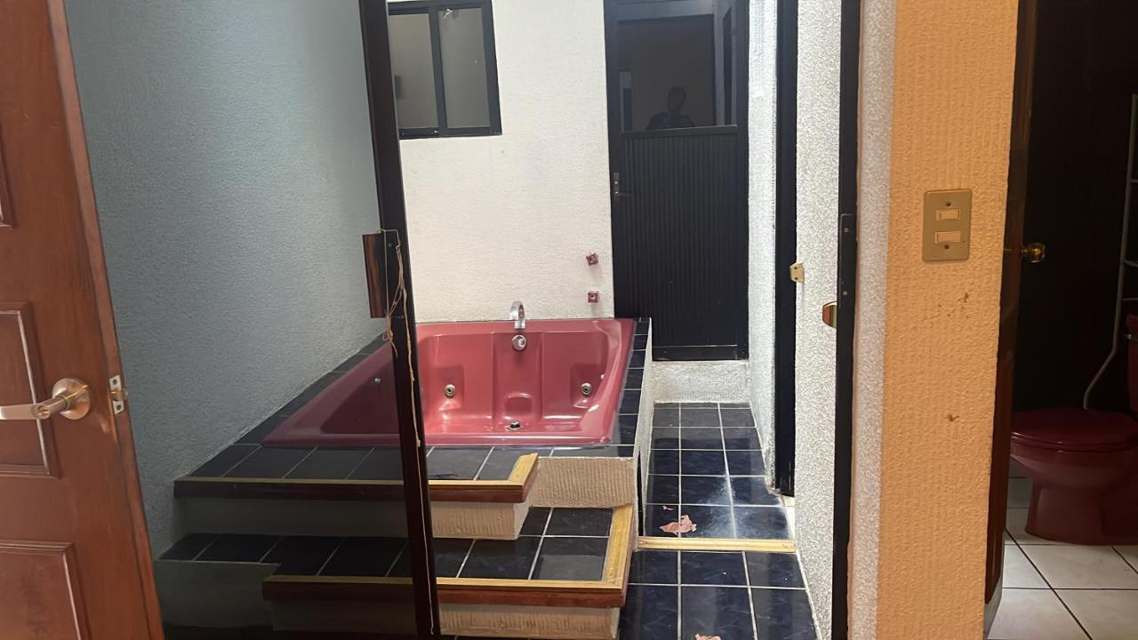 Comoda Habitacion A 10 Min Del Centro Historico De Queretaro Bagian luar foto